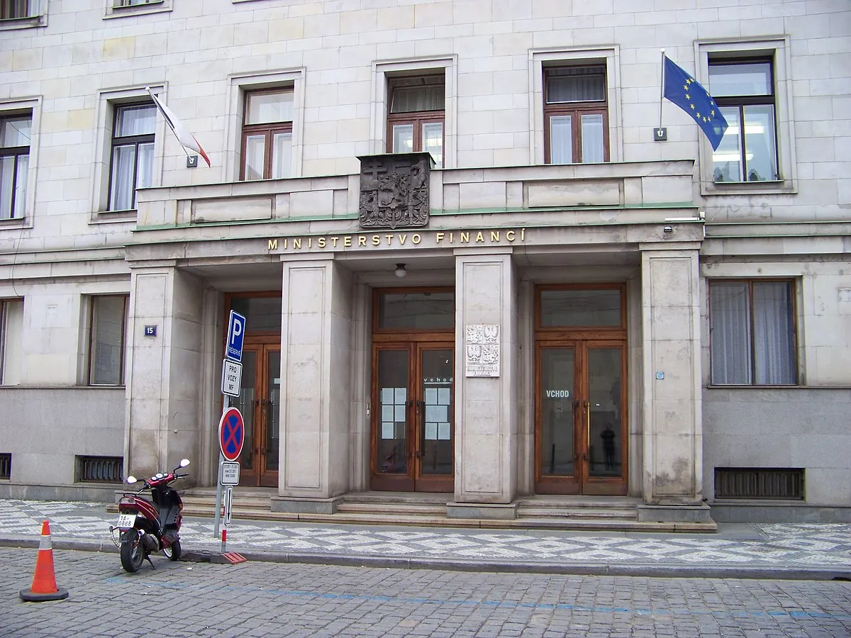 Ruský podnikatel Pumpajnsky žaluje ministerstvo financí kvůli řízení o sankcích
