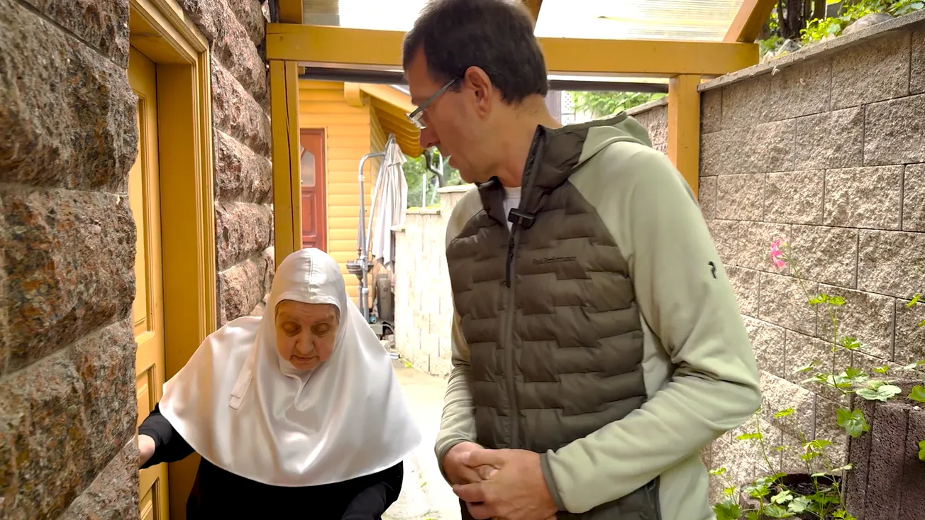 „Nemrzí mě to,“ říká představená monastýru, který její předchůdkyně vyvedla z majetku církve